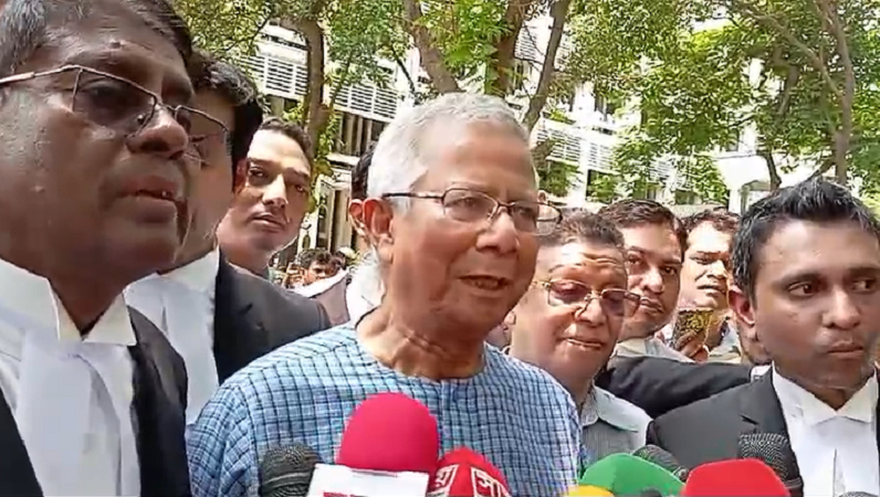 সভ্য দেশের নাগরিক কেন পশুর মতো খাঁচায় দাঁড়িয়ে থাকবে: ড. ইউনূস